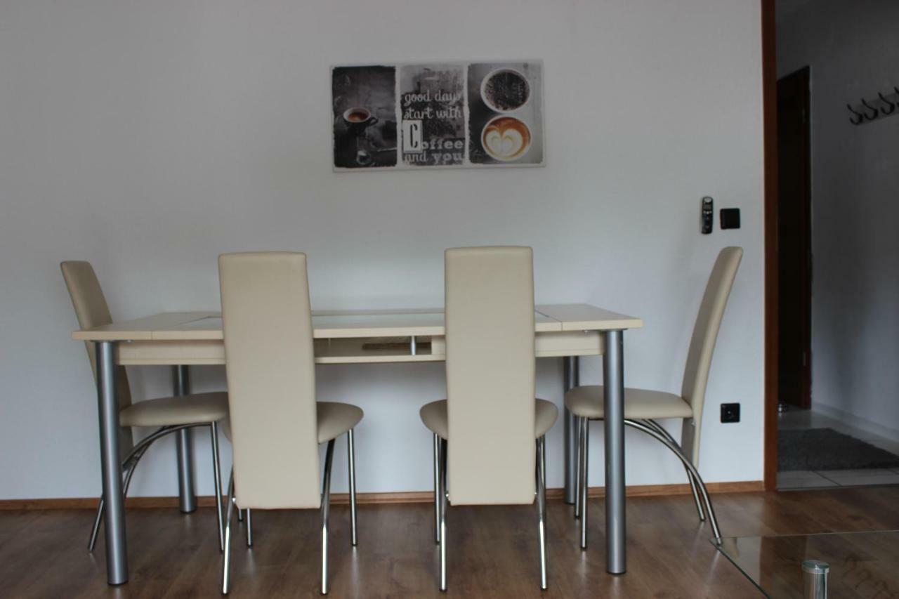 Ferienwohnung Am Waldrand Lemberg Exterior photo